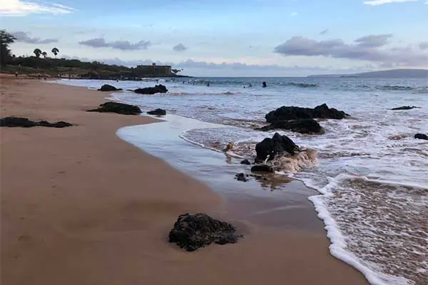 Daytime picture of Kahekli Beach.