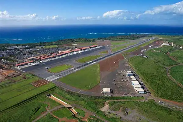 The Best Maui Airport Which Airport Should You Fly Into Mauihacks   Mauihacks Best Maui Airport Fly Into Maui.webp