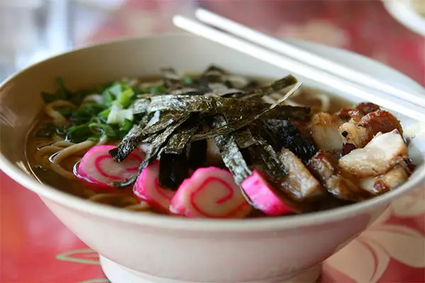 Saimin in a bowl.