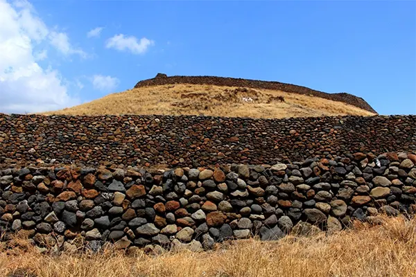 Stone wall at Haleki’i-Pihana Heiau State Monument Park