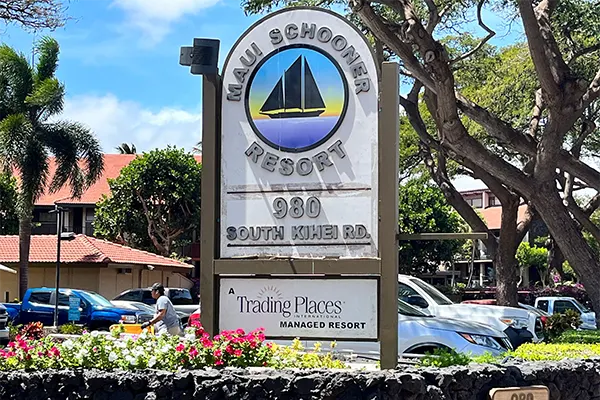 The sign outside for the Maui Schooner Resort.